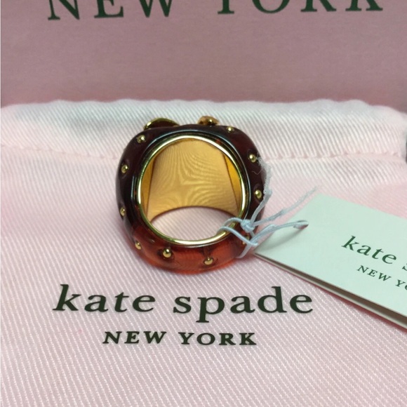 Kate Spade New York tutti fruity strawberry resin ring size 8 NWT - Picture 3 of 7